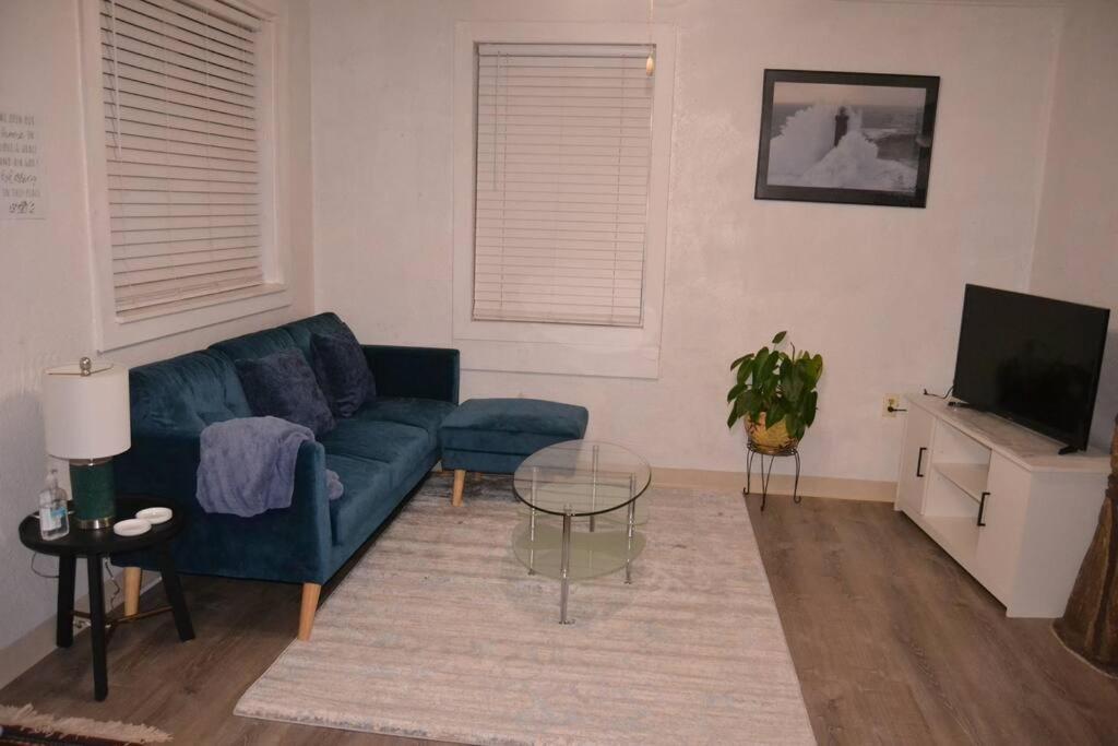 Bright And Cozy Lighthouse Cottage In Greenville Sc מראה חיצוני תמונה