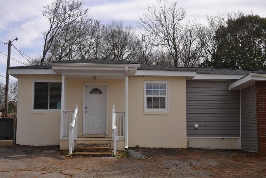Bright And Cozy Lighthouse Cottage In Greenville Sc מראה חיצוני תמונה