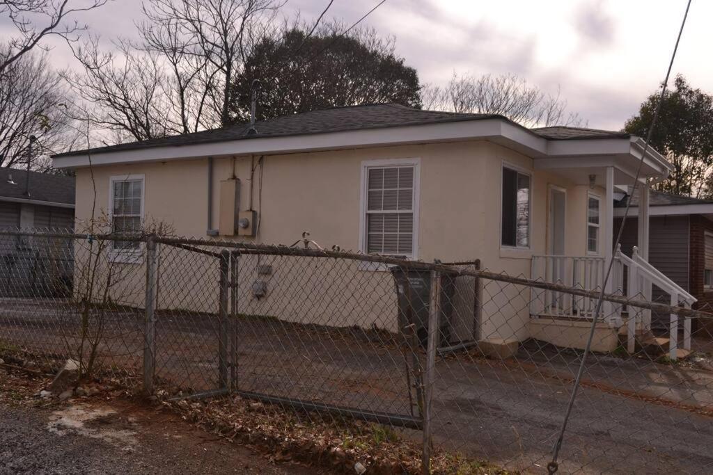 Bright And Cozy Lighthouse Cottage In Greenville Sc מראה חיצוני תמונה